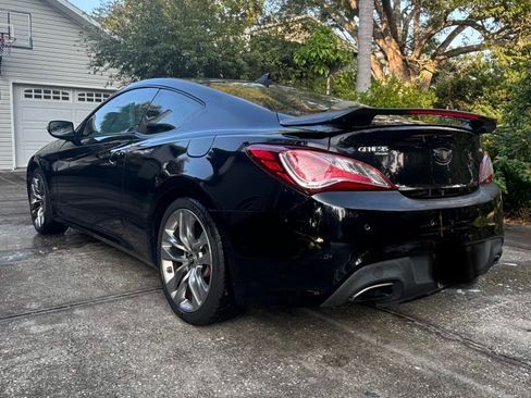 Used 2015 Hyundai Genesis 3.8 image 8
