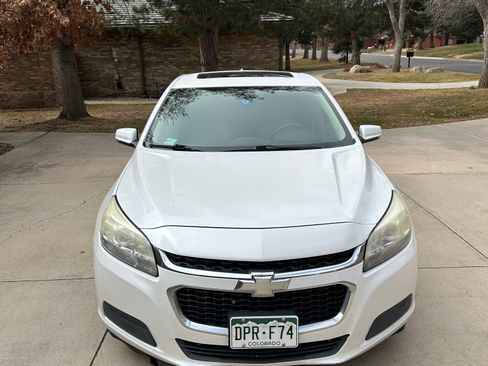 Used 2016 Chevrolet Malibu LT image 9