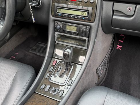 Used 2002 Mercedes-Benz CLK 430 Cabriolet image 15