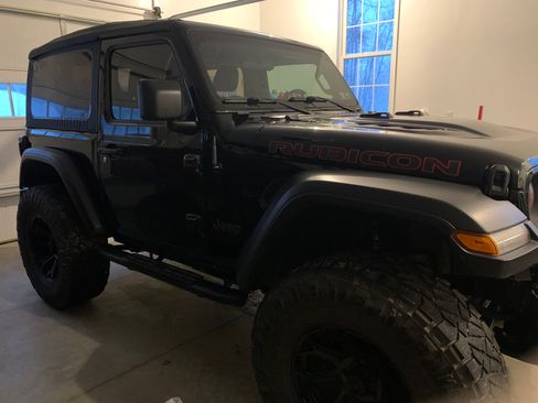 Used 2018 Jeep Wrangler Rubicon w/ Steel Bumper Group image 11