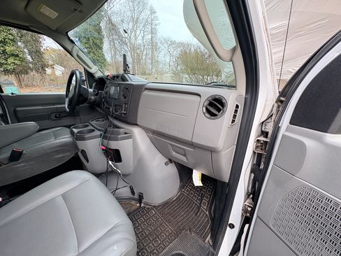 Used 2012 Ford E-350 and Econoline 350 Super Duty w/ PWR Locks & Windows Group image 10