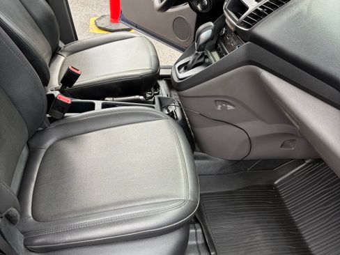 Used 2019 Ford Transit Connect XL FWD image 10