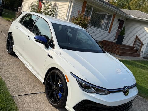 Used 2023 Volkswagen Golf 20th Anniversary Edition image 1