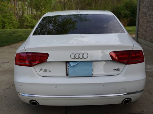 Used 2011 Audi A8 L 4.2 AWD/4WD image 10