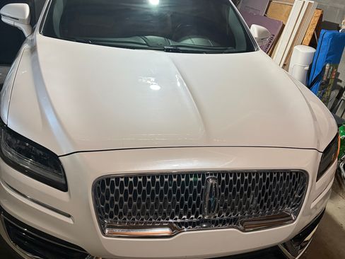 Used 2019 Lincoln Nautilus Reserve image 9