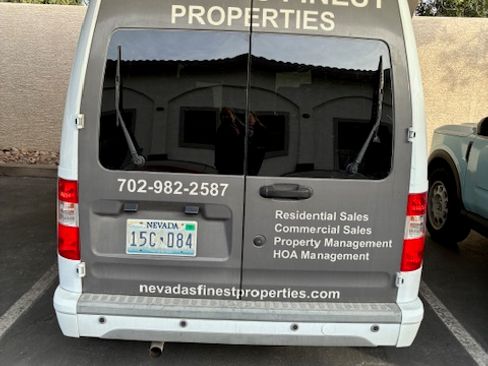 Used 2013 Ford Transit Connect XLT image 4