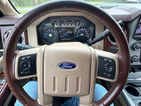 Used 2013 Ford F250 King Ranch image 8