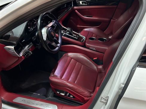 Used 2017 Porsche Panamera Turbo image 22