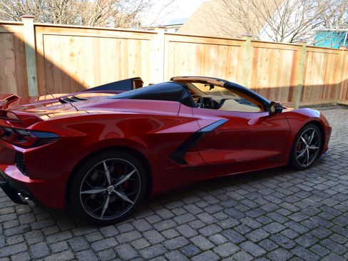 Used 2022 Chevrolet Corvette Stingray Premium Conv w/ Z51 Performance Package image 6
