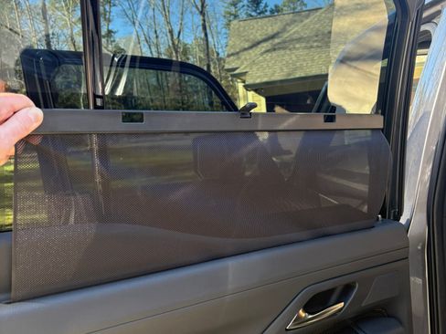 Used 2025 Lexus GX 550 image 19