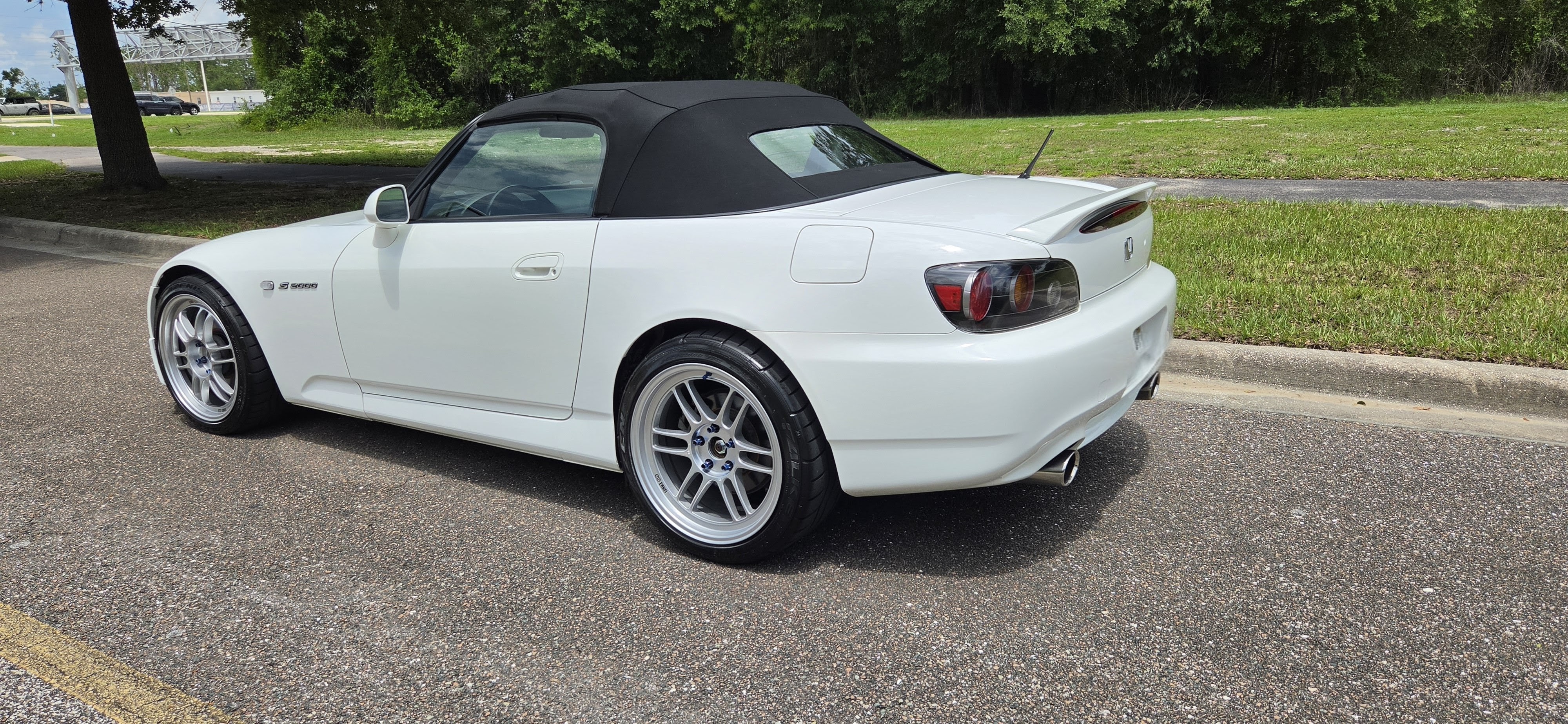 Used 2004 Honda S2000 image 17