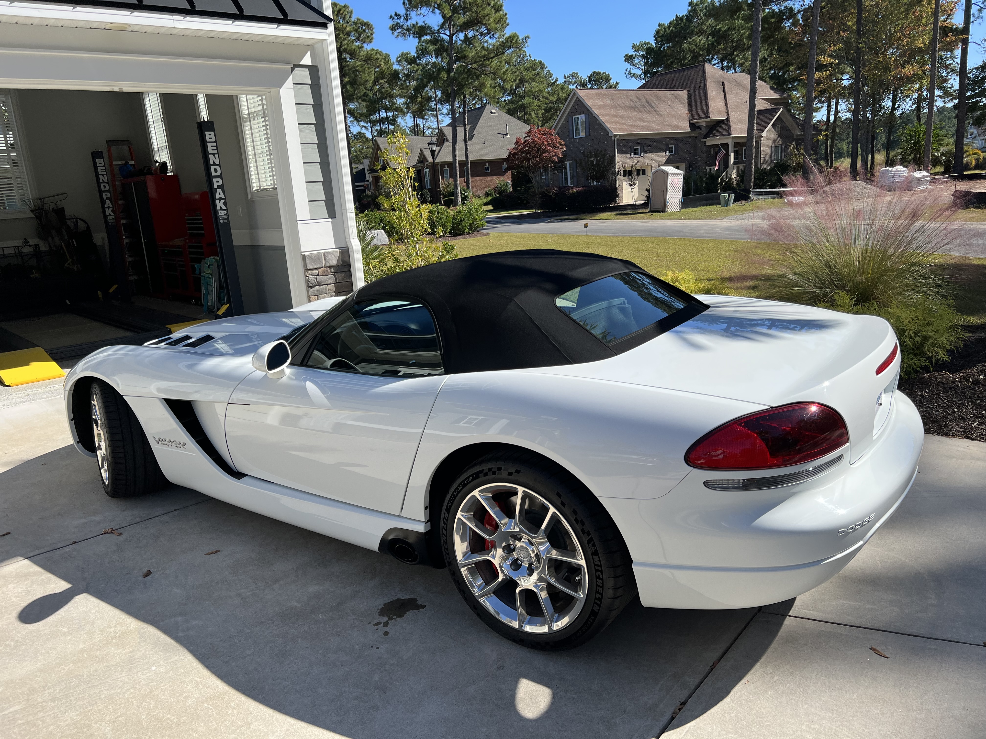 Used 2010 Dodge Viper SRT-10 w/ Protection Group RWD image 4