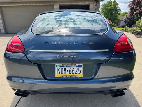 Used 2012 Porsche Panamera 4 image 6