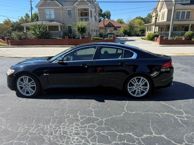 Used 2010 Jaguar XF Supercharged RWD image 6
