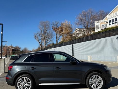 Used 2019 Audi Q5 2.0T Premium Plus image 5