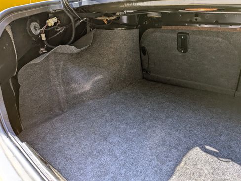 Used 2001 Saturn S-Series SC2 image 22