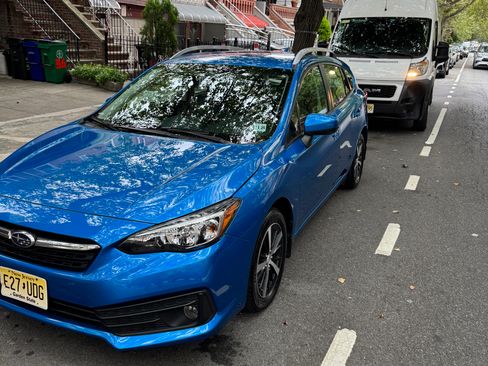 Used 2020 Subaru Impreza 2.0i Premium image 1