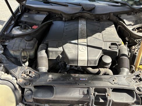 Used 2003 Mercedes-Benz C 320 Sedan image 12