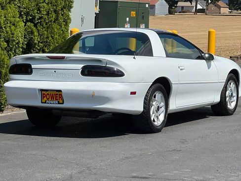 Used 2002 Chevrolet Camaro LT w/ Preferred Equipment Group 1 image 2