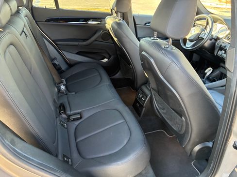 Used 2021 BMW X1 sDrive28i w/ Convenience Package image 11