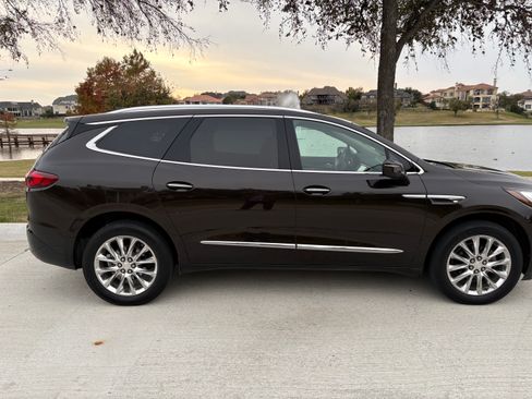 Used 2018 Buick Enclave Premium w/ Experience Buick Package image 1
