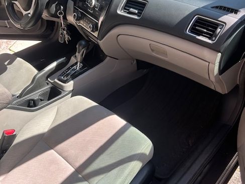 Used 2013 Honda Civic LX image 13