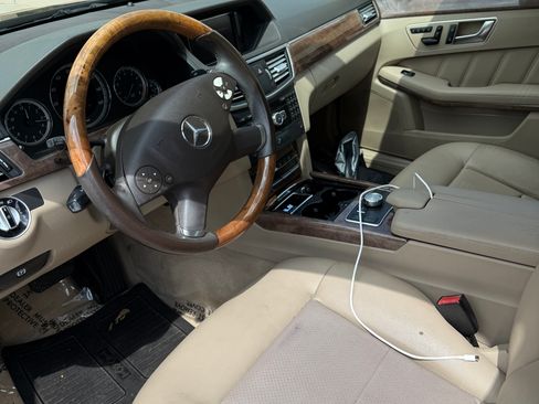 Used 2013 Mercedes-Benz E 350 Sedan image 6