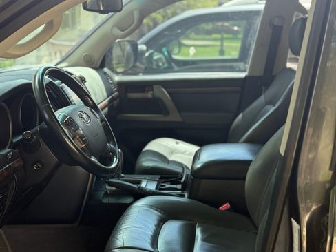 Used 2009 Toyota Land Cruiser image 5