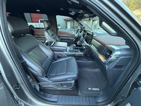 Used 2022 Ford F150 Lariat w/ Equipment Group 502A High image 9