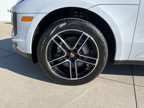 Used 2021 Porsche Macan S image 22