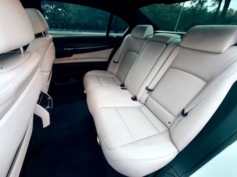 Used 2015 BMW 740Li image 14