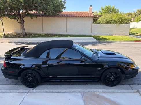 Used 2002 Ford Mustang GT RWD image 4