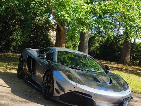 Used 2012 McLaren MP4-12C Coupe image 22