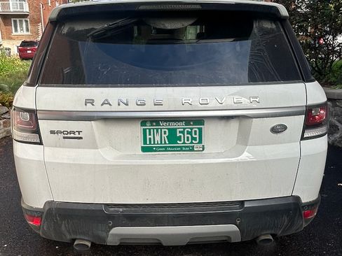 Used 2016 Land Rover Range Rover Sport HSE image 4