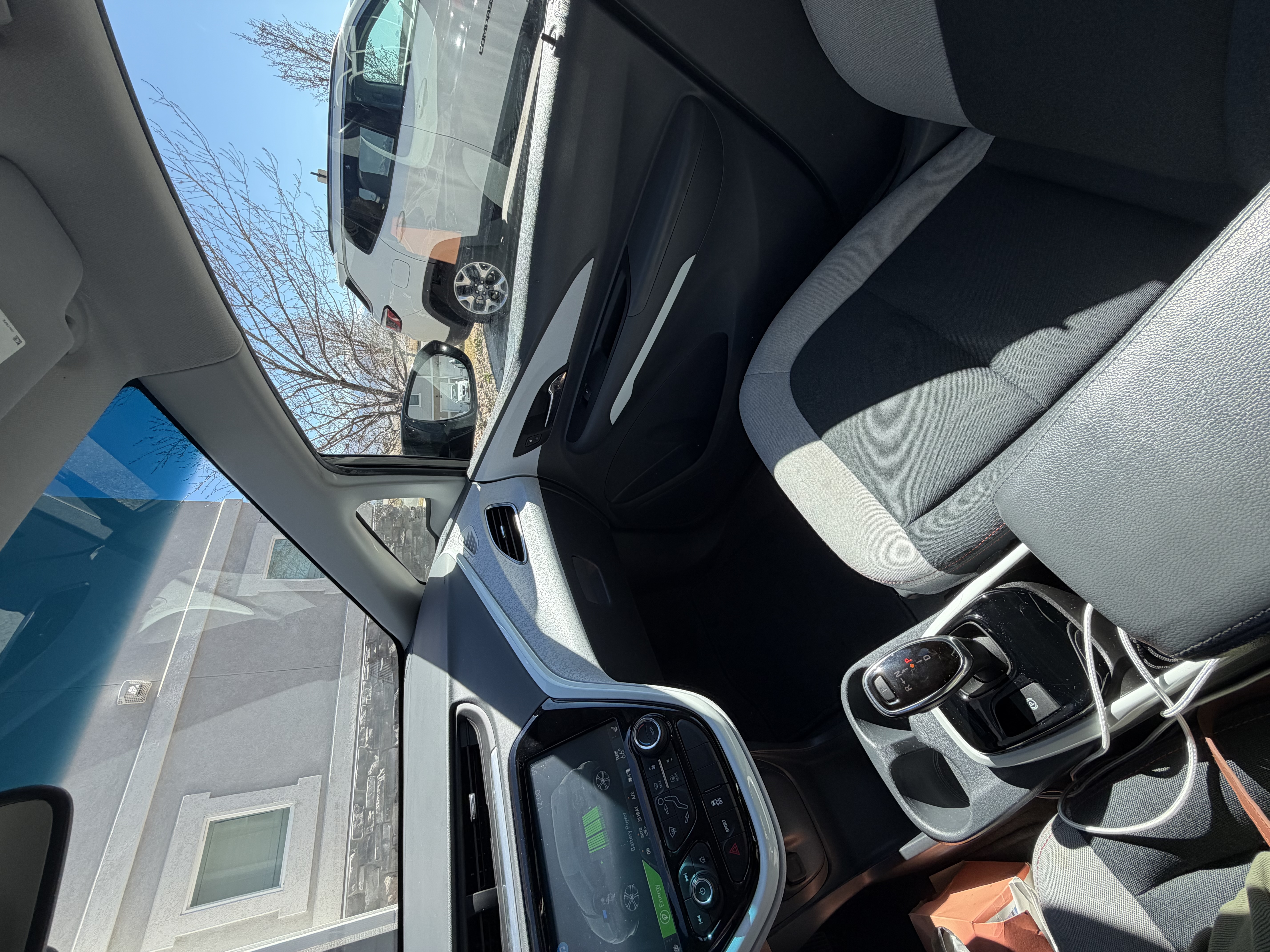 Used 2021 Chevrolet Bolt LT FWD image 8