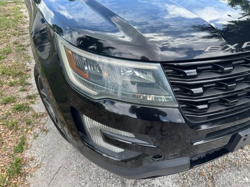 Used 2016 Ford Explorer Sport w/ Equipment Group 401A AWD/4WD image 4