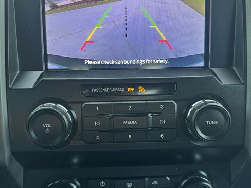 Used 2019 Ford F150 XLT w/ Equipment Group 302A Luxury image 25