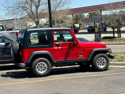 Used 2004 Jeep Wrangler X AWD/4WD image 1