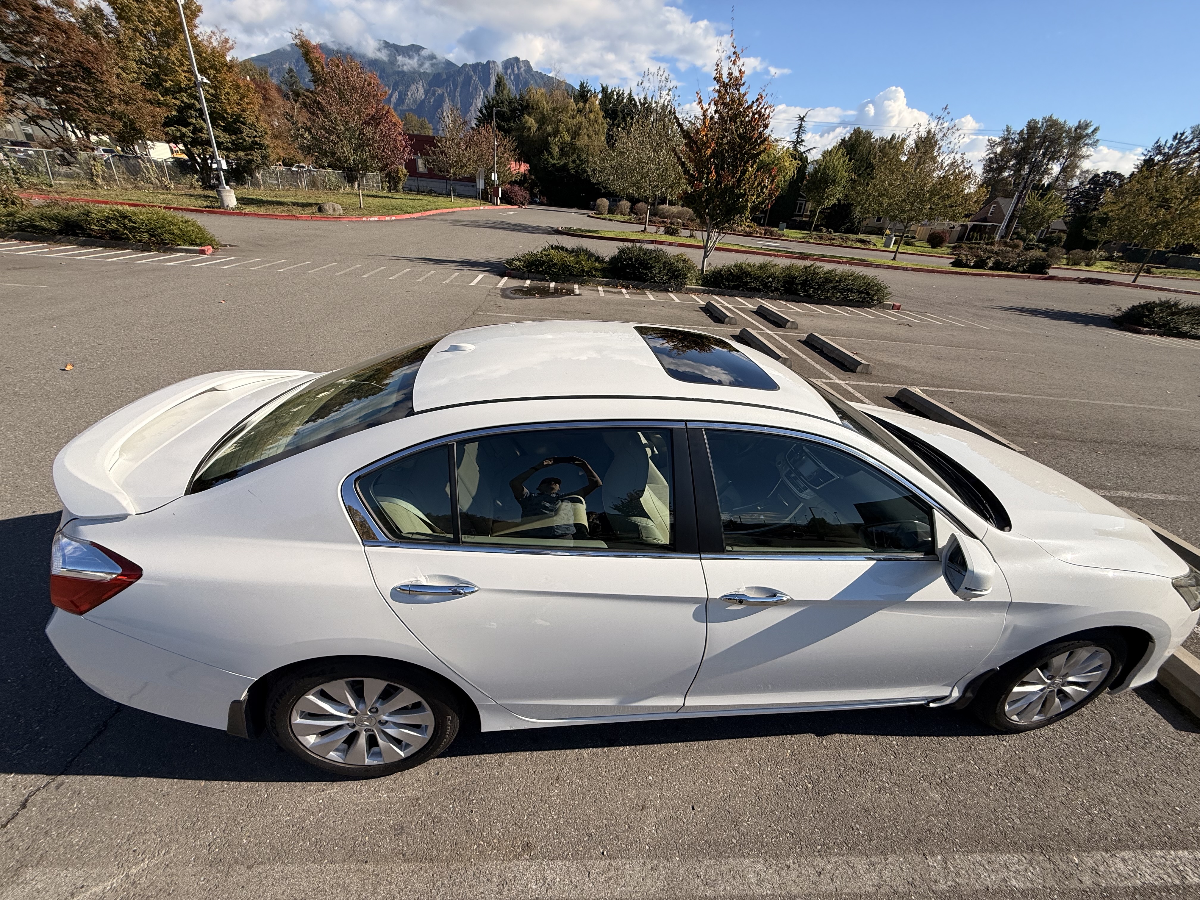 Used 2014 Honda Accord EX-L image 12