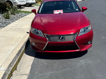 Used 2015 Lexus ES 350 w/ Luxury Package