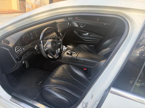 Used 2019 Mercedes-Benz S 560 Sedan image 6