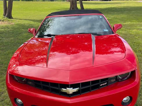 Used 2011 Chevrolet Camaro LT w/ RS Package RWD image 4