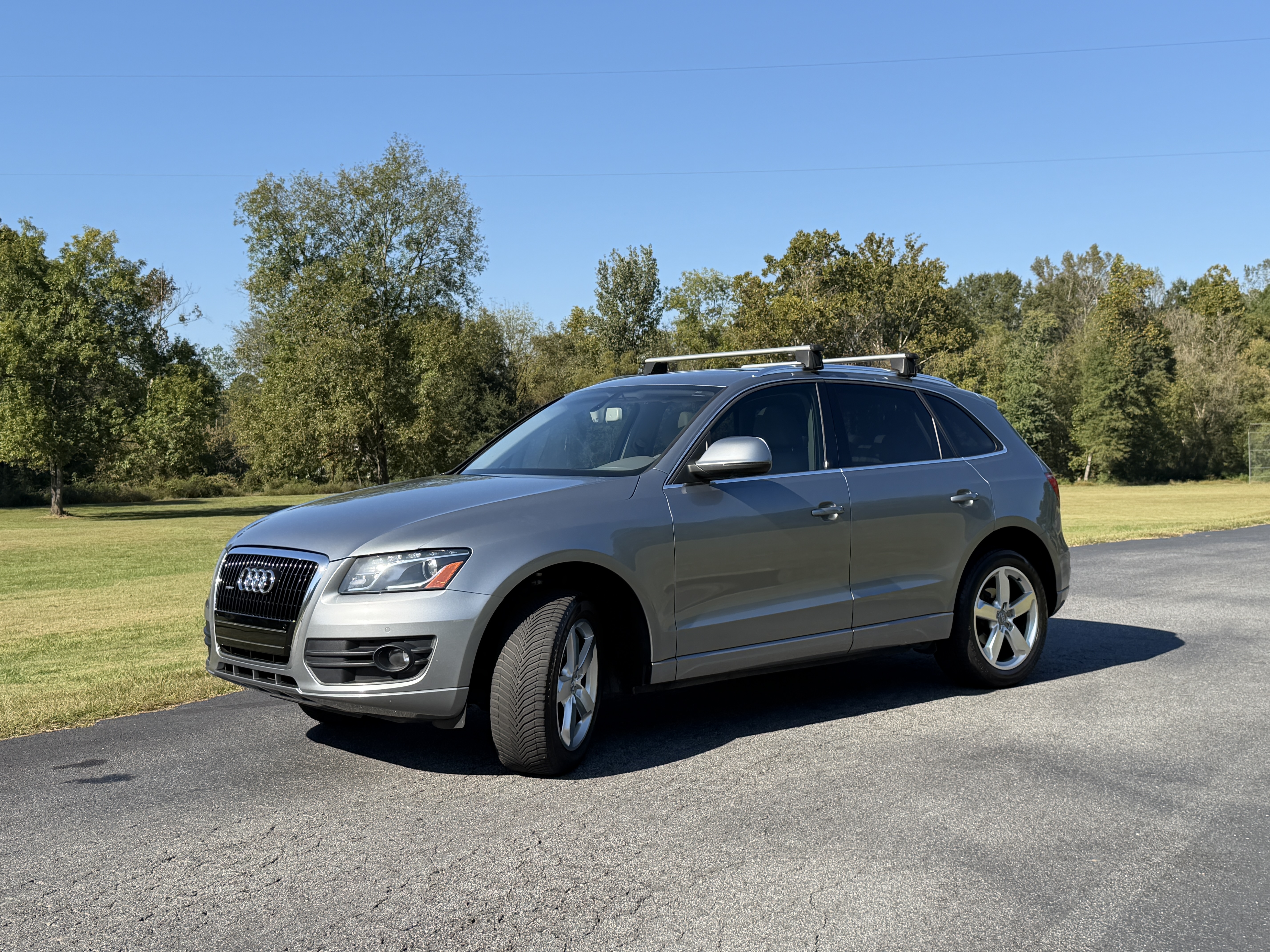 Used 2010 Audi Q5 3.2 Prestige AWD/4WD image 1