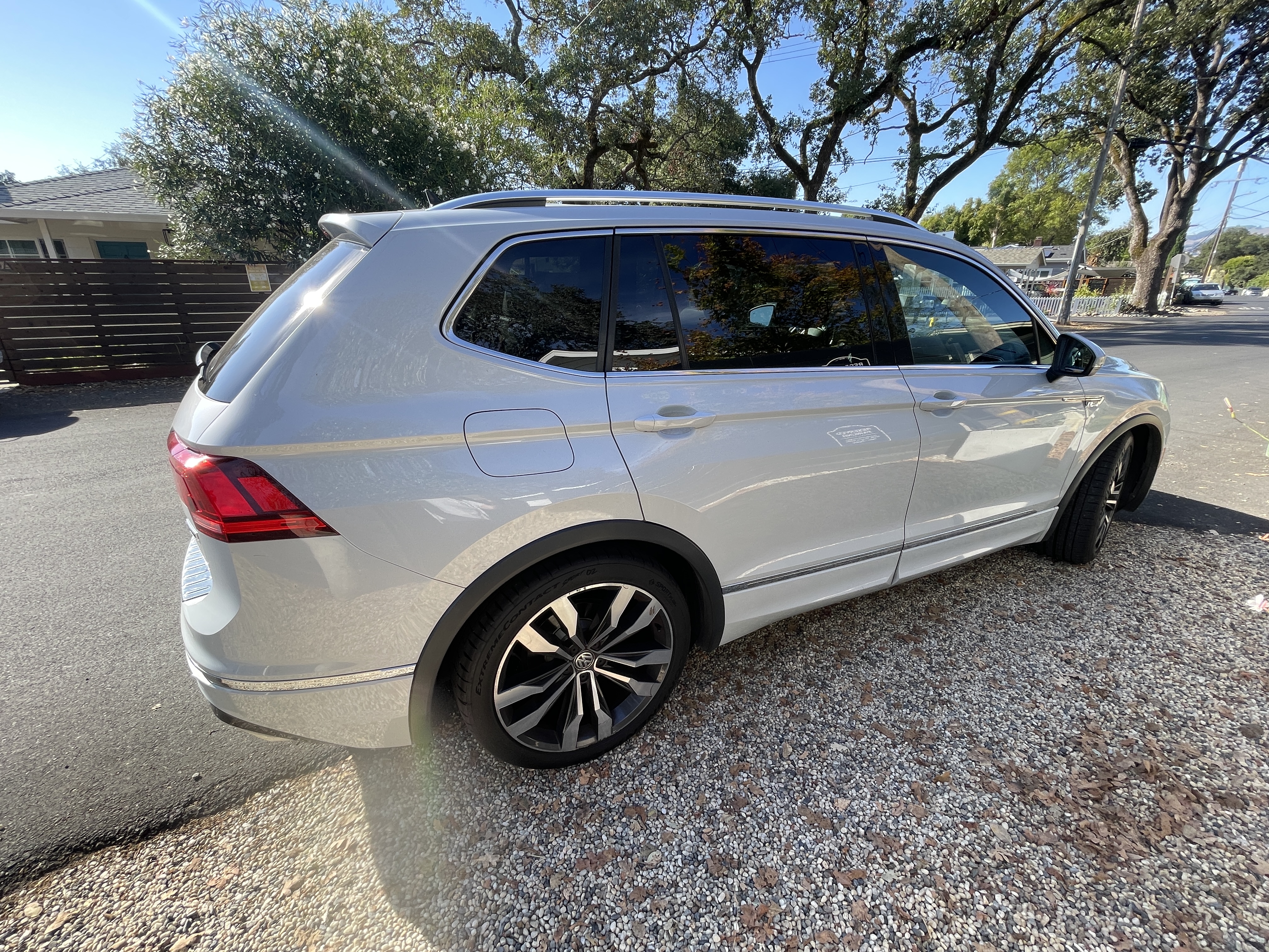 Used 2019 Volkswagen Tiguan SEL Premium R-Line w/ 3rd Row Seat Package AWD/4WD image 5