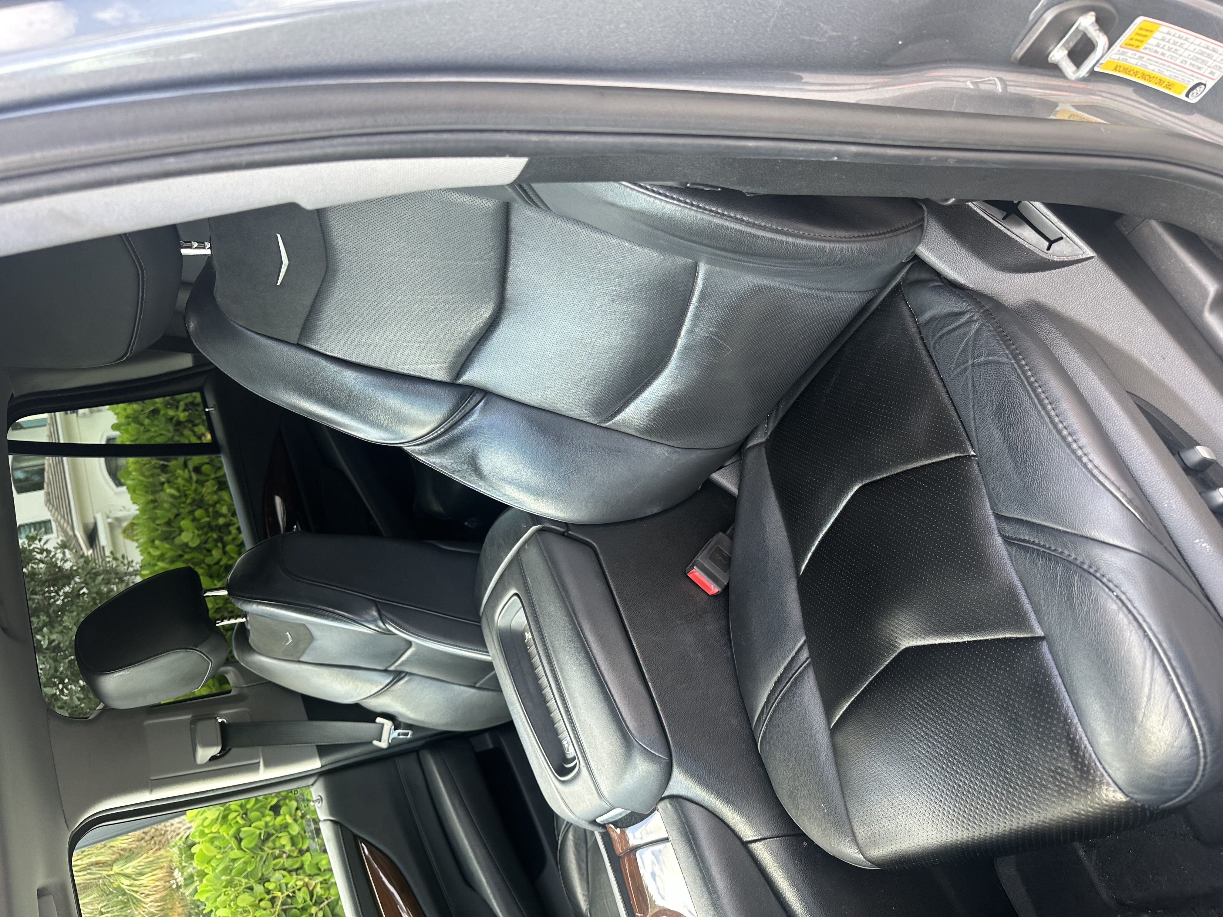 Used 2019 Cadillac Escalade Premium Luxury AWD/4WD image 15