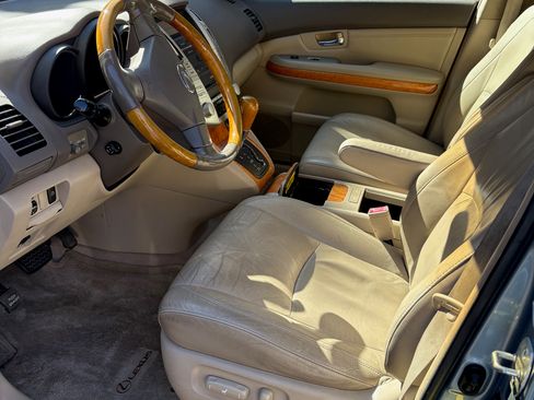 Used 2005 Lexus RX 330 image 4