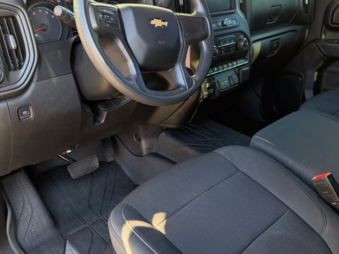 Used 2021 Chevrolet Silverado 2500 Custom w/ Custom Value Package image 14