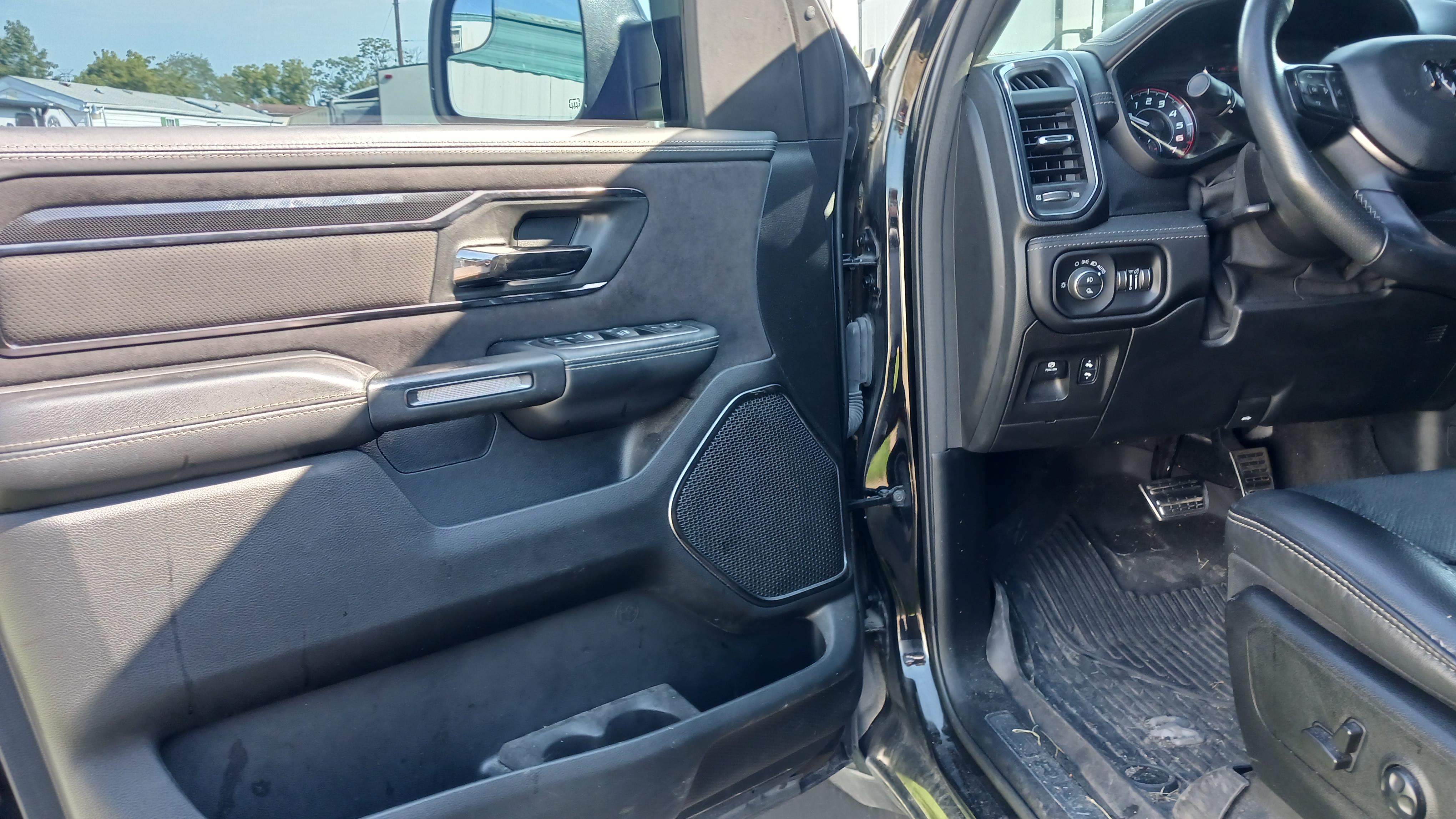 Used 2022 RAM 1500 TRX w/ TRX Level 1 Equipment Group AWD/4WD image 9