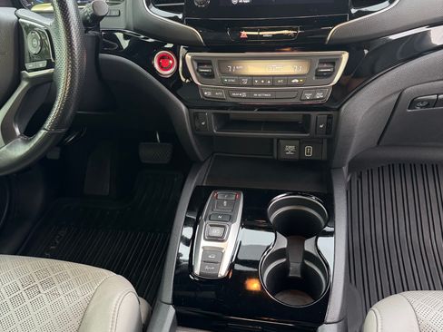 Used 2019 Honda Passport Touring image 16