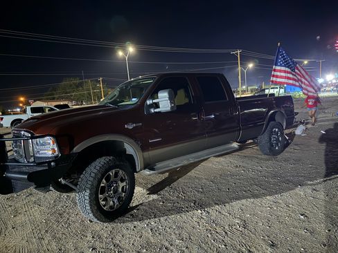 Used 2006 Ford F350 King Ranch image 14